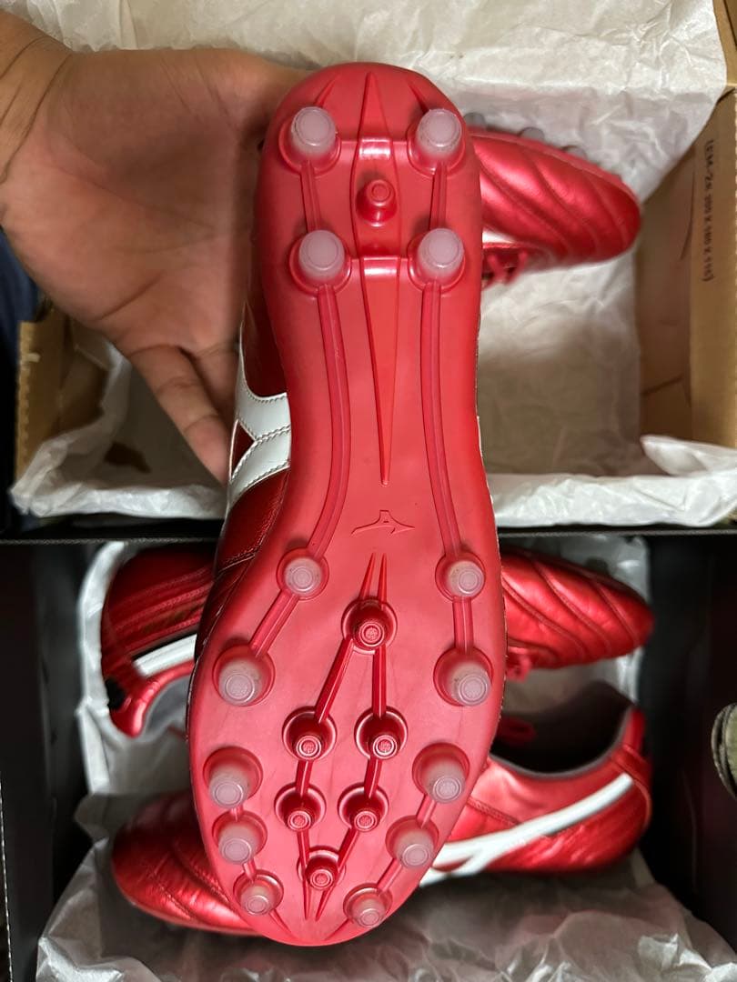 ミズノ　サッカースパイク　モレリア　AGのみ