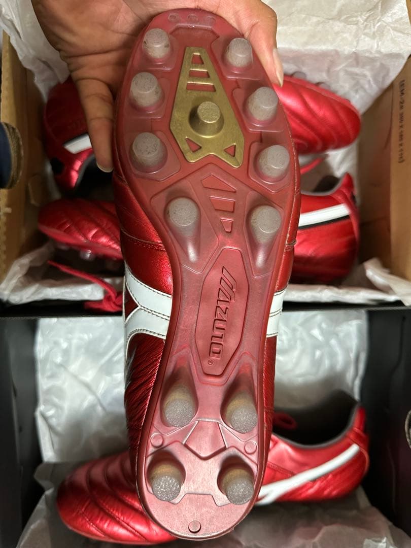 ミズノ　サッカースパイク　モレリア　AGのみ