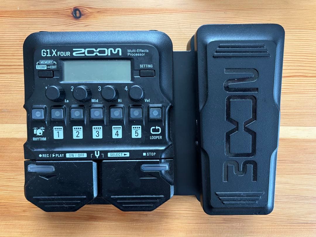 【アンパンマン】ZOOM G1X FOUR マルチエフェクプロセッサー