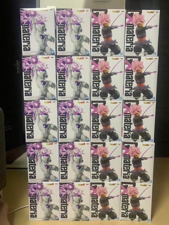 鬼滅の刃　ドラゴンボール　転生したらスライムだった件　ワンピース　フィギュア