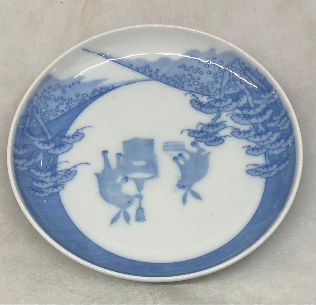 B559b 印判 兎の餠つき 小皿1枚　裏に蝙蝠　図変り　満月　骨董