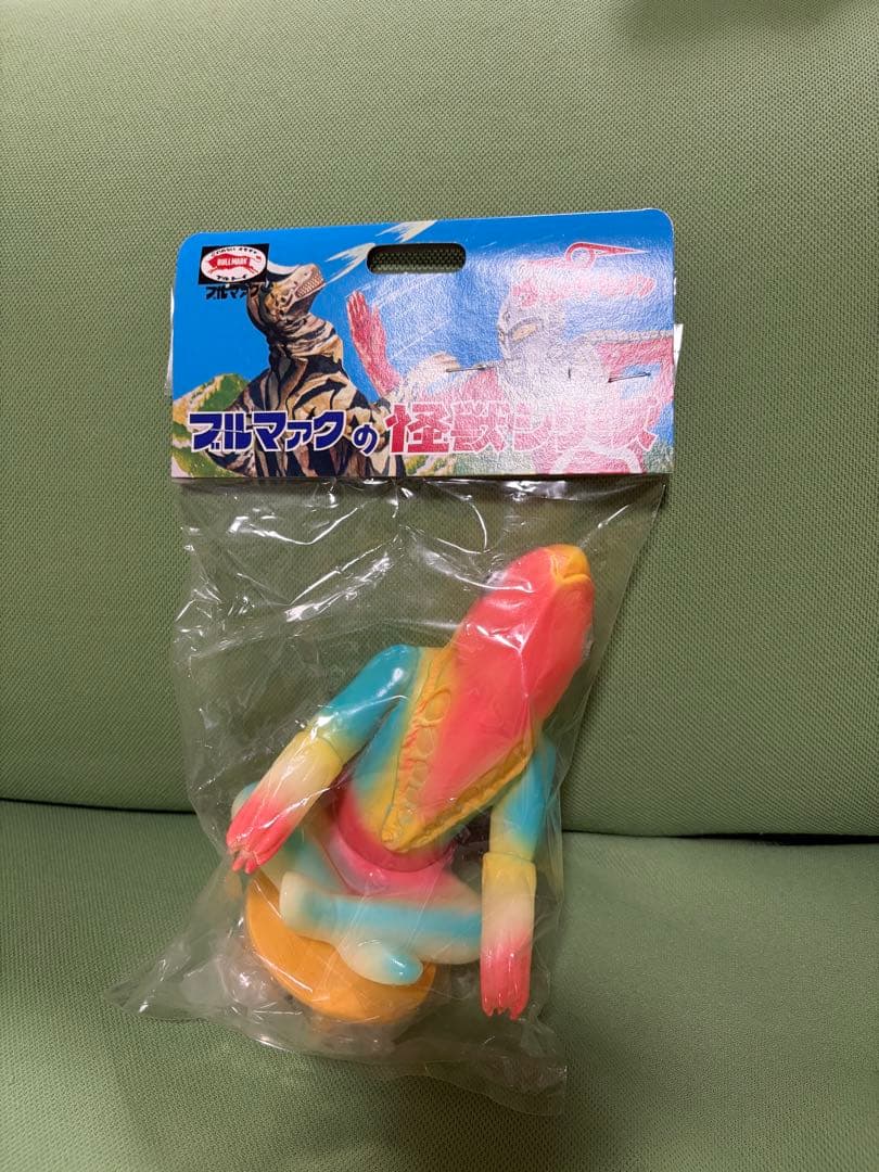 ブルマァク メトロン星人(蓄光)