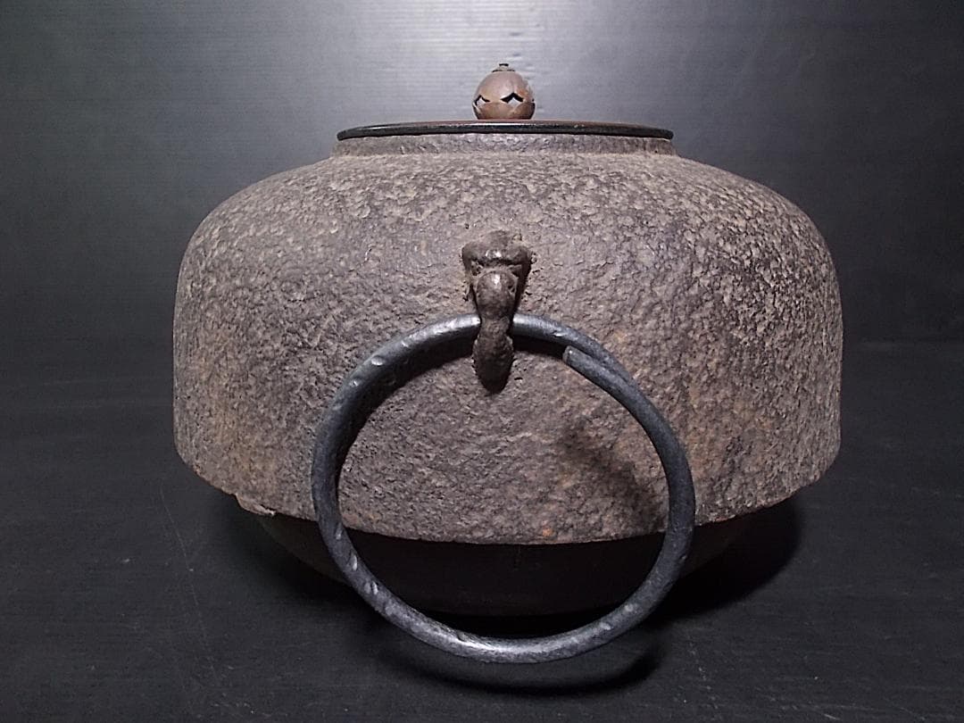茶道具 風炉釜セット 茶釜 釜環 未使用五徳 良品織部風炉 織部敷板 底瓦 前瓦