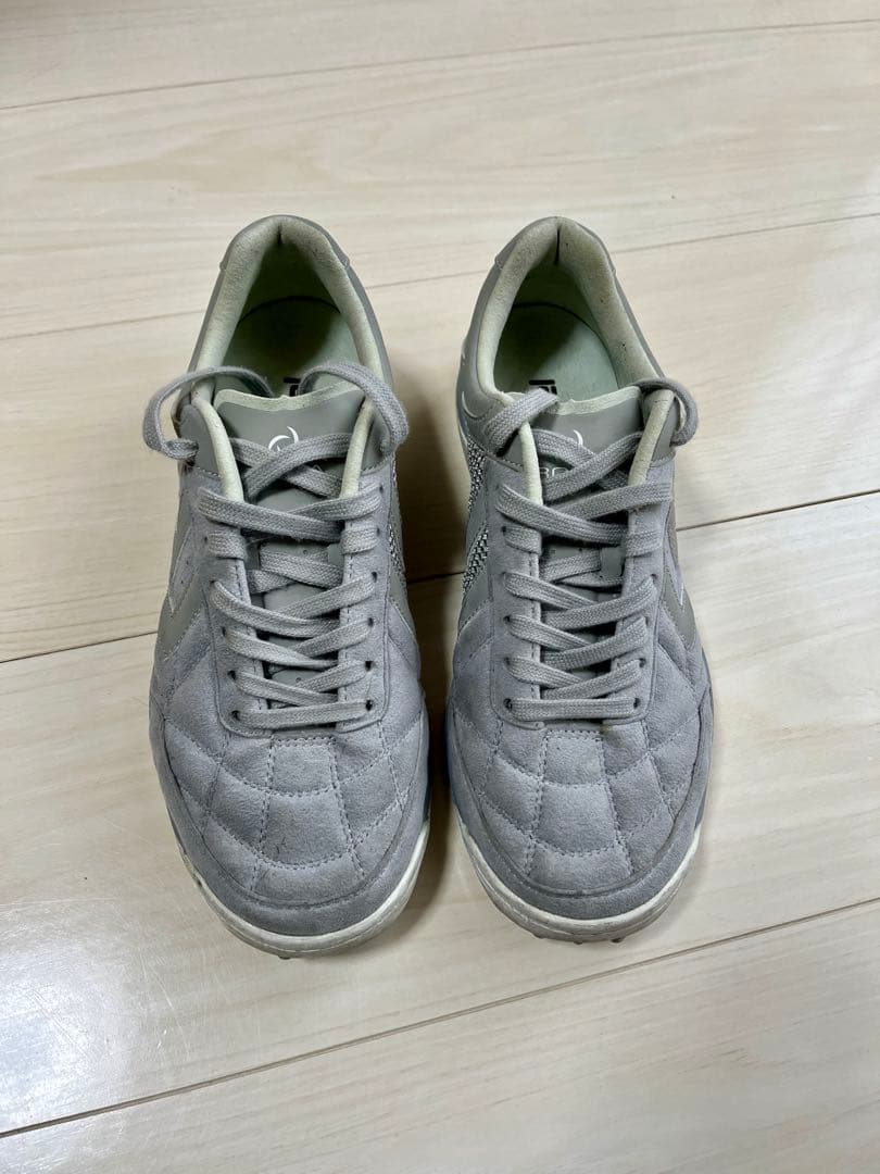 hummel トレーニングシューズ アピカーレEC グレー　24.0cm