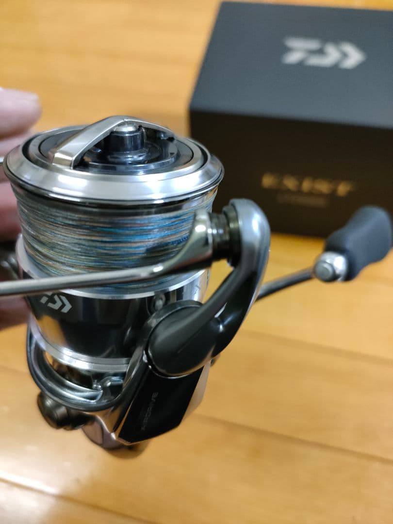 DAIWA 22イグジスト LT2500S リール