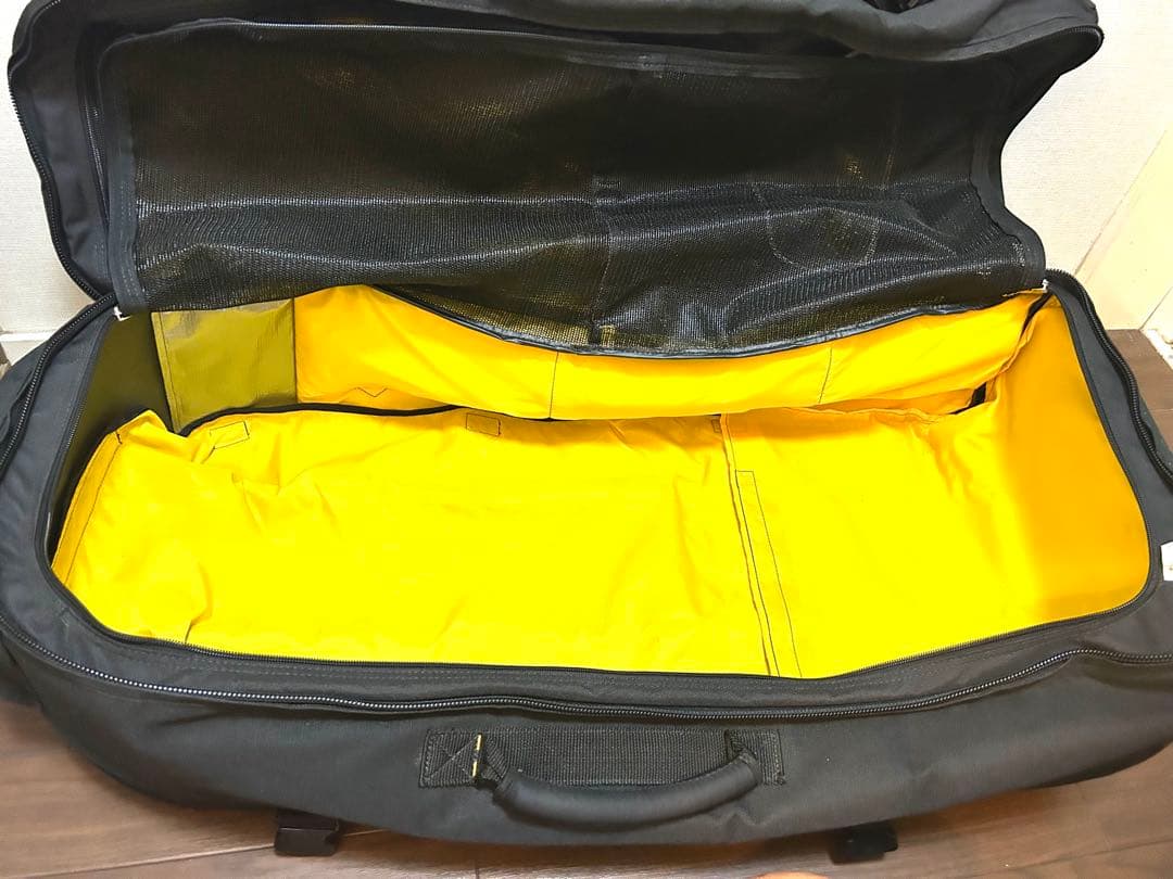 美品BURTON スノーボードキャリーケース