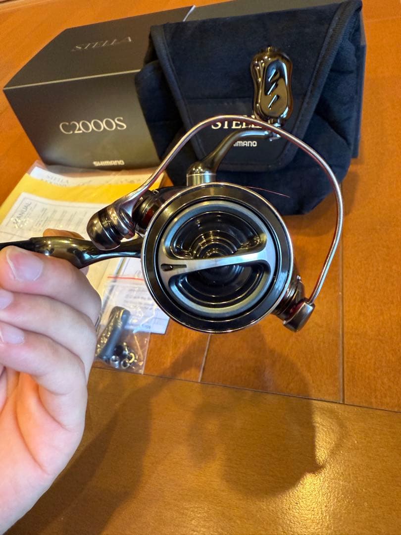 美品 シマノ 22ステラC2000S