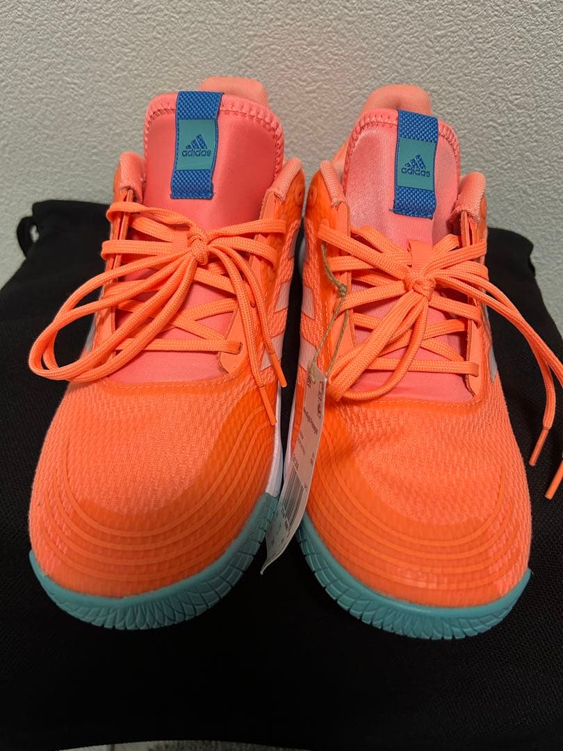 日本未入荷・海外限定カラー アディダス ノヴァフライト ビームオレンジ