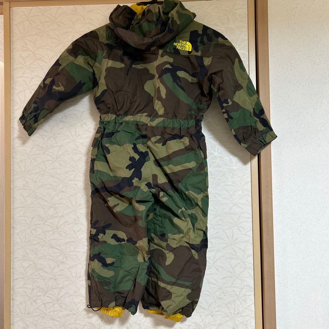 美品　THE NORTH FACE カモフラージュ スノーウェア　100