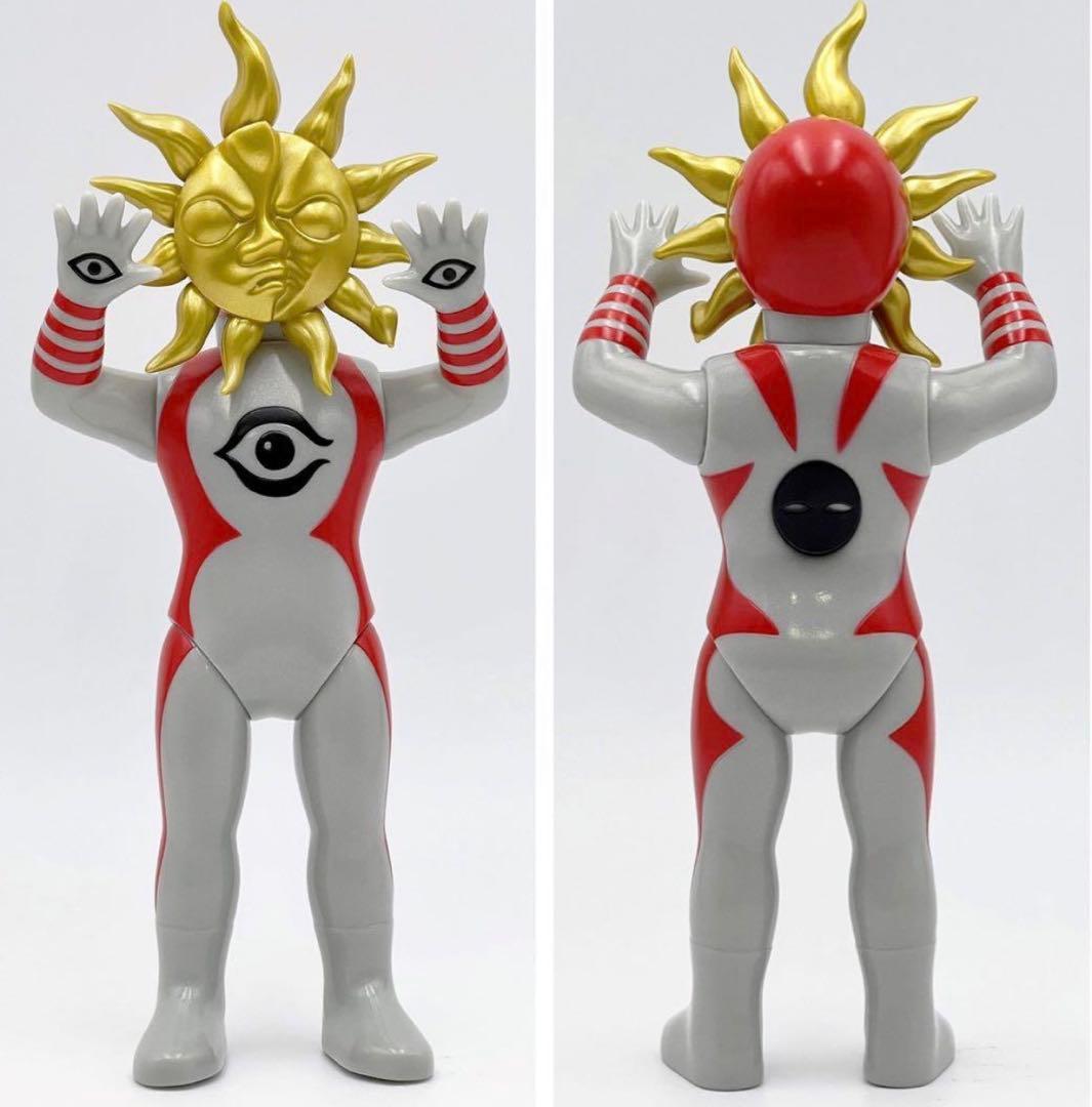 超復刻版　タローマン　ソフビ人形　タローマン展