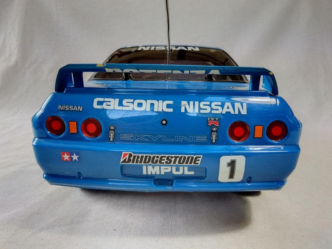 タミヤ　1/10ラジコンカー　カルソニックスカイライン　GT-R　R32