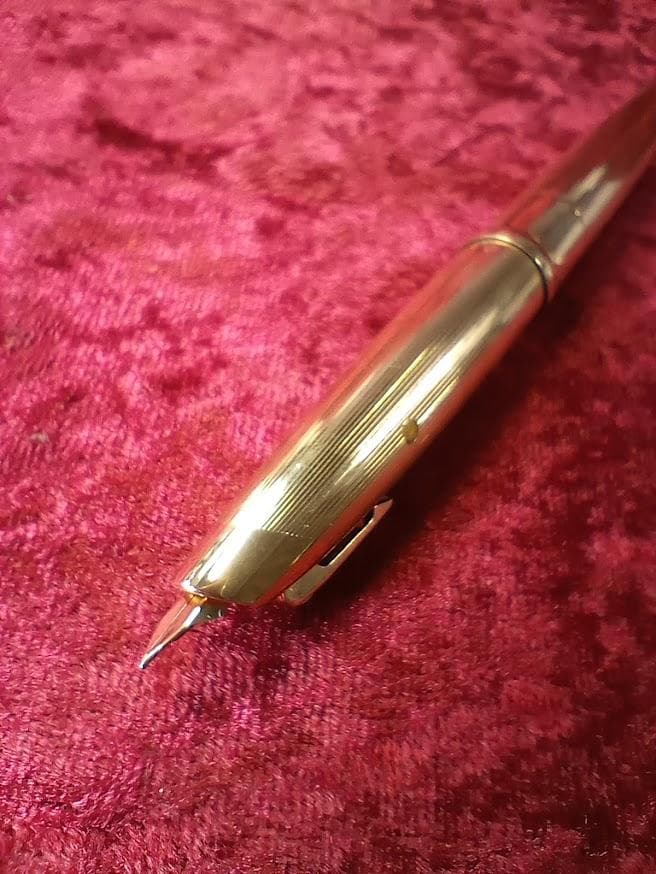 PILOT パイロット 万年筆 初代 高級 キャップレス【CLF-1000GW】