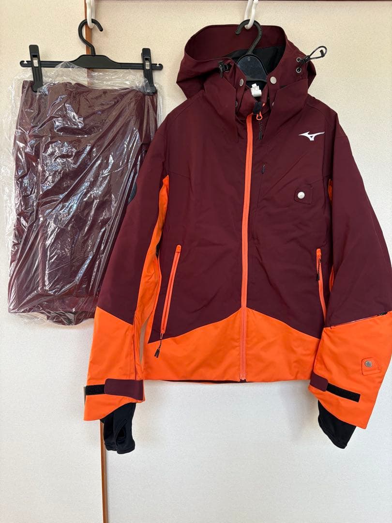 クリーニング済 ミズノ スキーウェア 上下 M mizunoカタログ外品