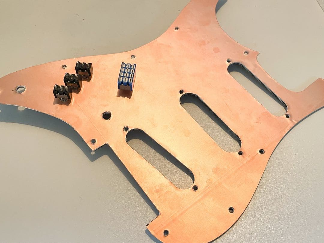 JUNO ストラトキャスター Tom Andnerson風ワイアリング