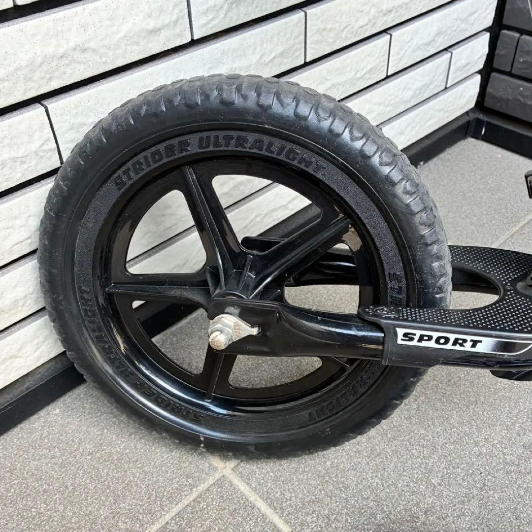 STRIDER ストライダー 12 スポーツモデル　バランスバイク　膝肘当て付き