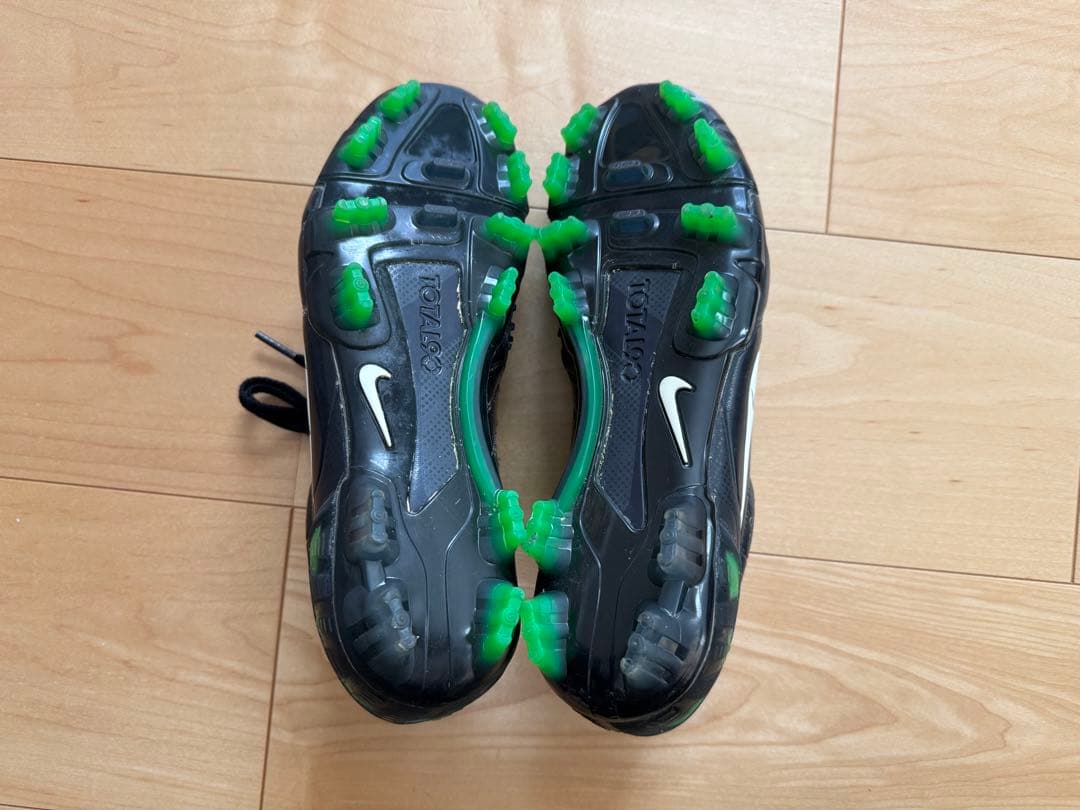 セ*ン様 佐藤勇人選手 実使用 直筆サイン入り スパイク