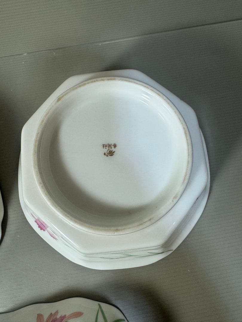 2397 香蘭社　金彩　深鉢2客　楕円鉢1客