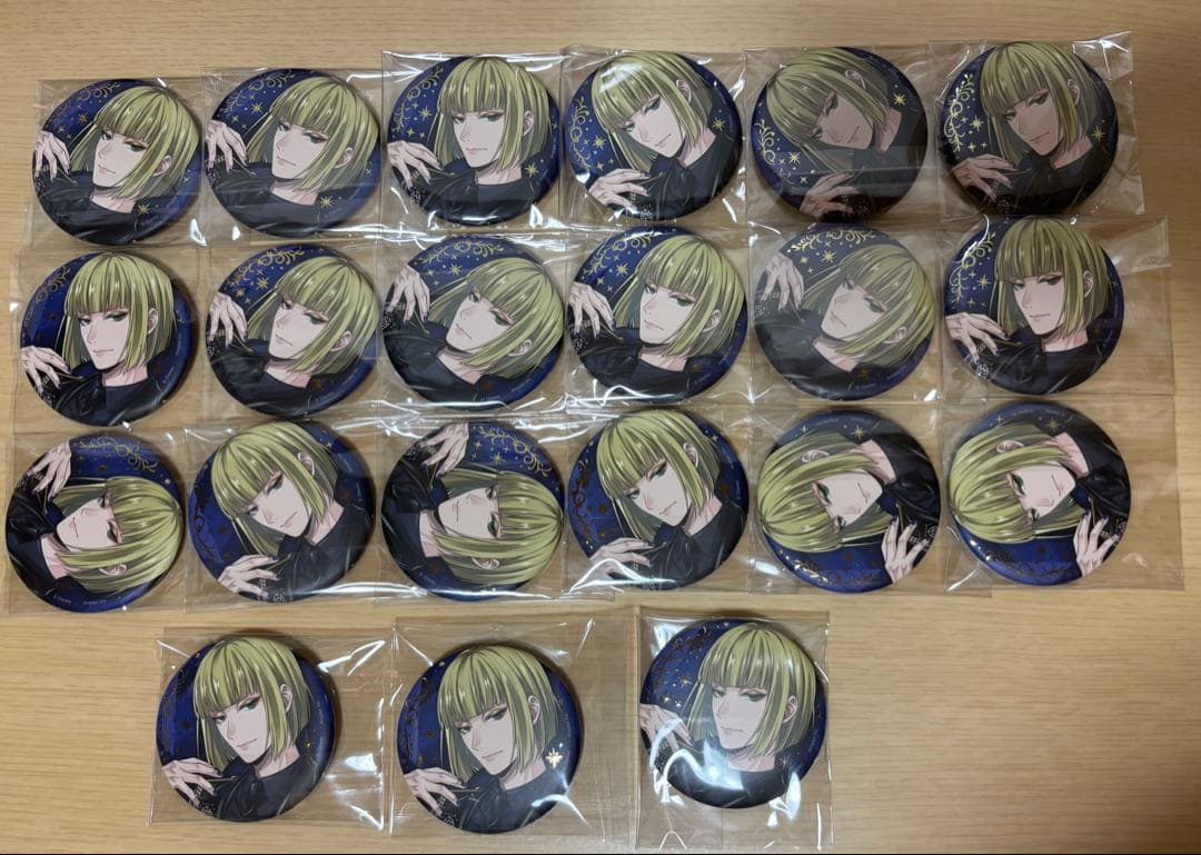 ツイステ ブレジュ ルーク 缶バッジ オーロラカード セット