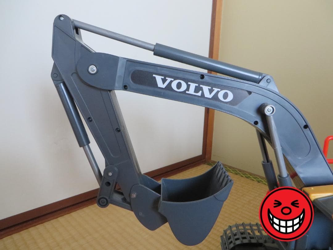ディッキートイズ❊VOLVO(ボルボ)ショベルカー.ラジコン.リモコン付