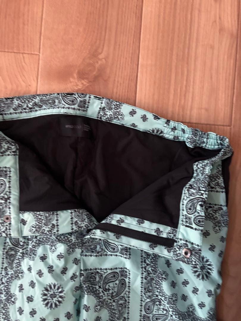 エフアールツーゴルフ　沖縄限定ペーズリーパディッドパンツ　XL