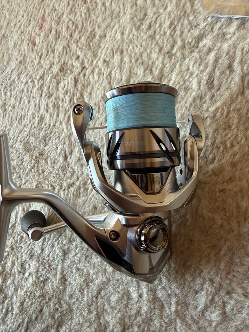 23 ストラディック 2500SHG 美品 ゴメクサスノブ付 純正ノブ未使用