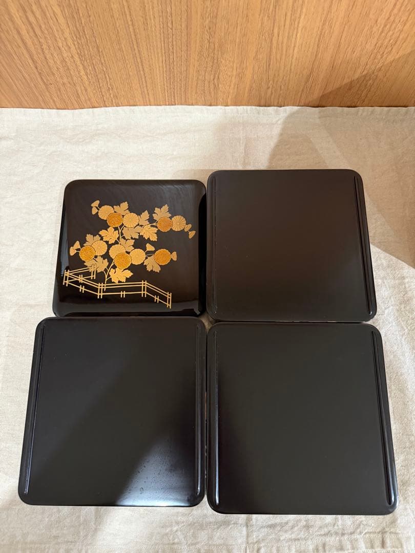 平安堂　山田平安堂　己ん典　菊　蒔絵　重箱