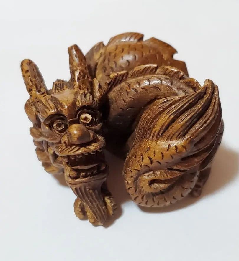 龍　竜　一刀彫　ドラゴン　木彫り　置物　骨董　ヴィンテージ　アンティーク