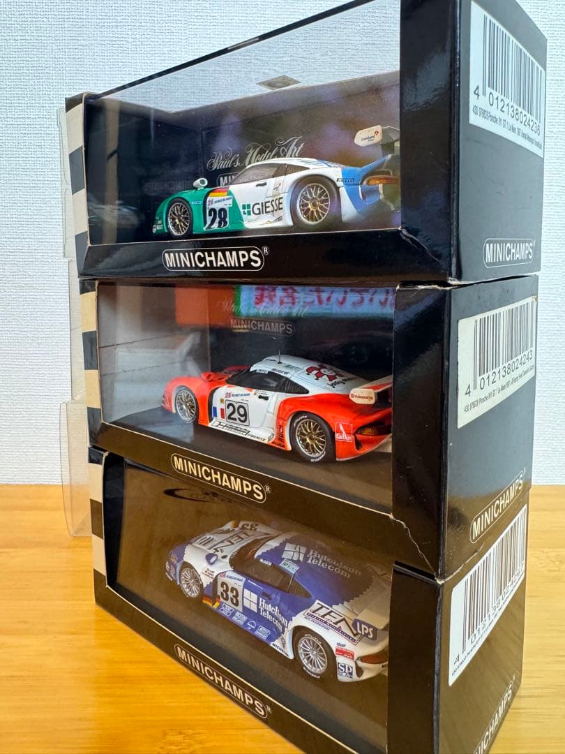 【MINICHAMPS】３台セットPorsche GT1 #28/29/33