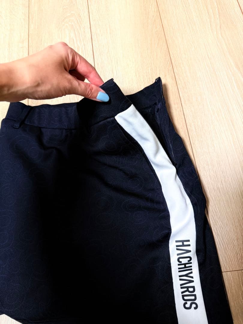 HACHYARDS 黒スカート サイドストライプ　XS