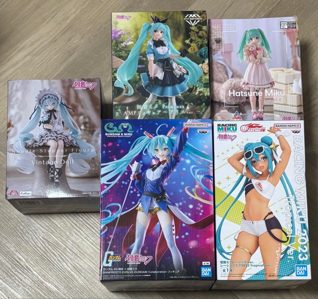 【新品未開封】初音ミク　フィギュア5個セット