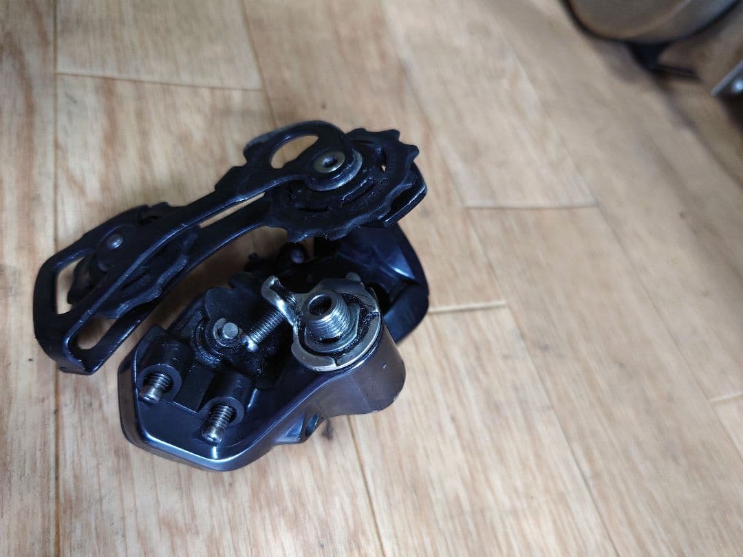 アルテグラDi2 6870 11速　電動コンポーネント　グループセット