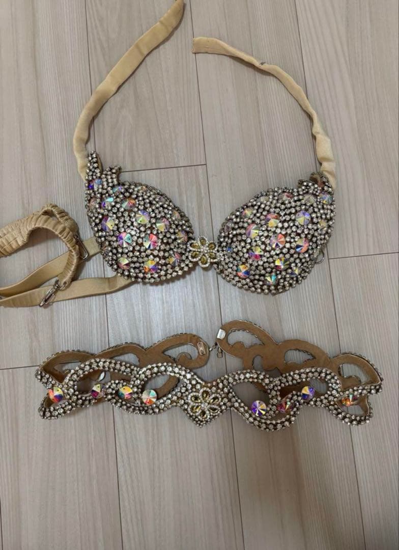 ベリースターズ ベリーダンス衣装 ブラ+ベルト+スカートグリーン 3点セット