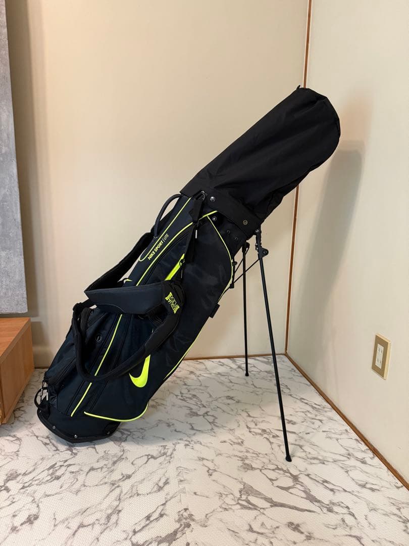 Nike スタンドゴルフバッグ ブラック/イエロー