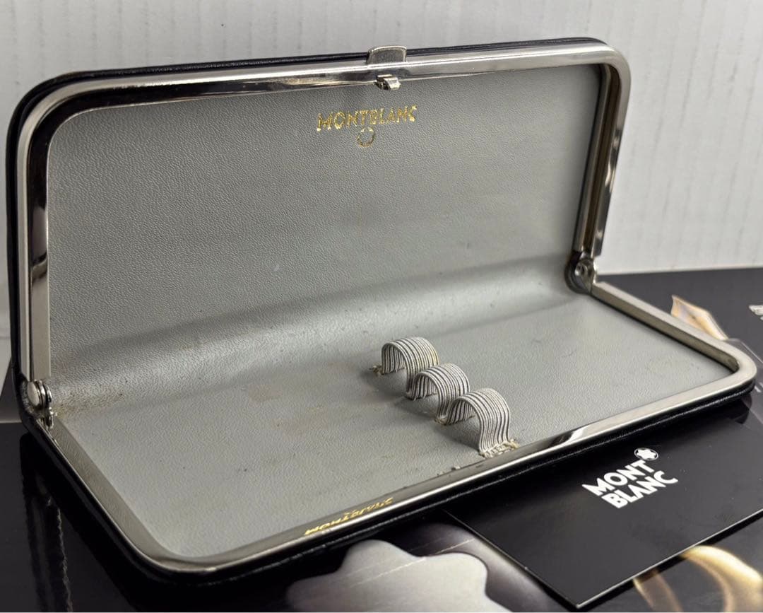 ⭐️レアで貴重なかなり稀少なヴィンテージCLASSICペンポーチ3本差⭐️モンブラン