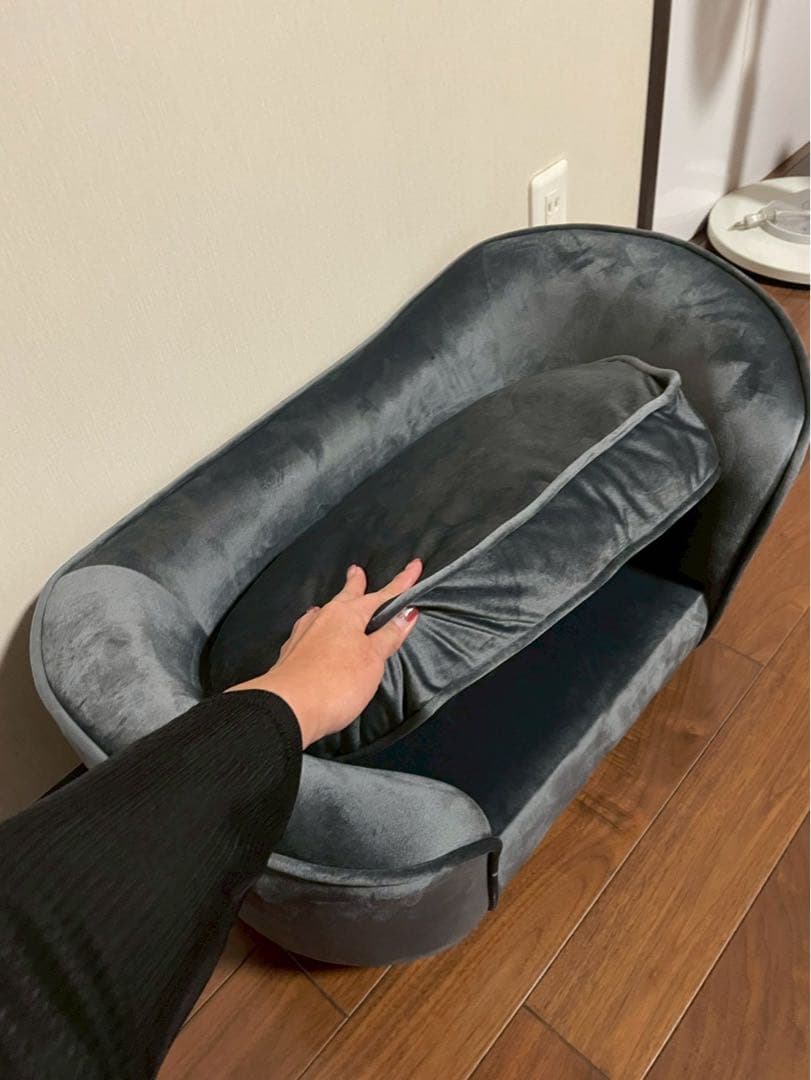 小型ペット用グレーソファ型ベッド