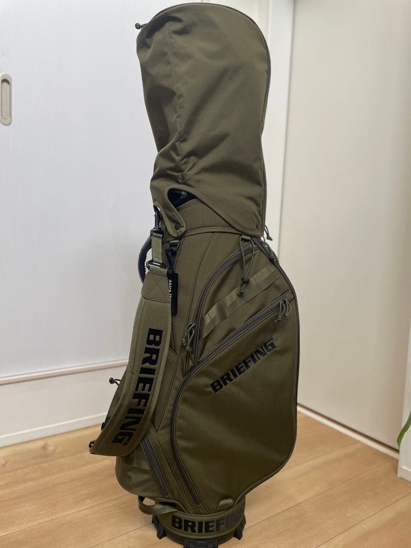 BRIEFINGブリーフィング直営店限定　新品 未使用　カーキ