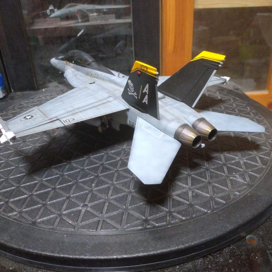 ハセガワ 1/48 F/A‐18F スーパーホーネット 塗装済み完成品