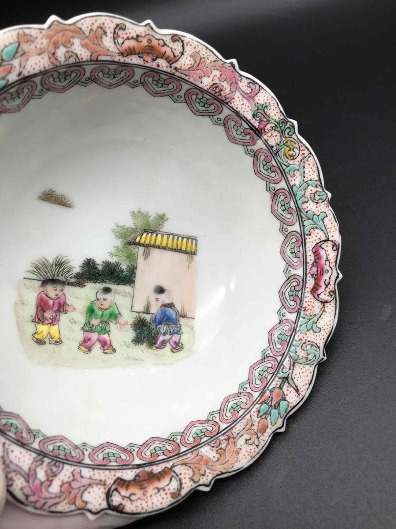 中国古美術　清時代　粉彩　子供人物福紋鉢　水注　水指　盆(C-7)