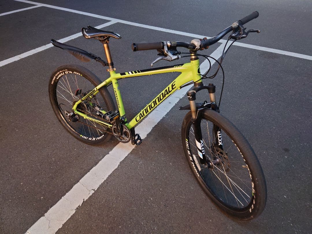 (引取り又はお届けご相談)キャノンデール トレイル5 26インチ