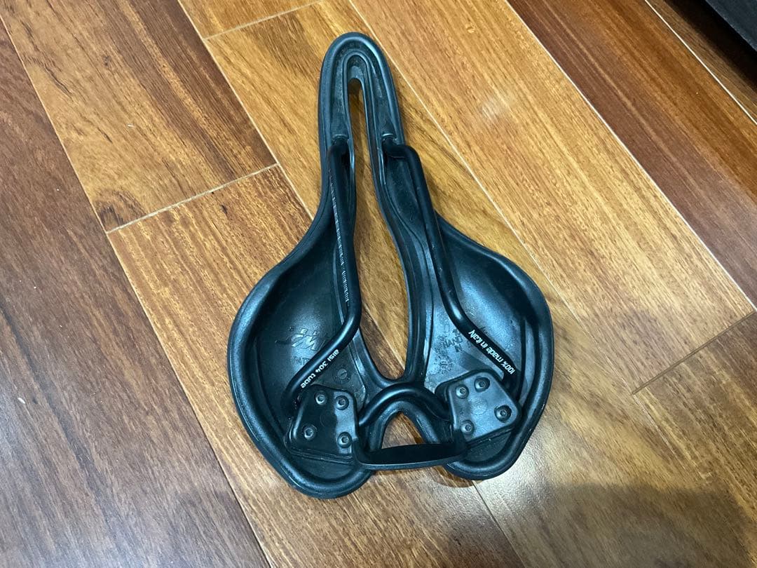 SMP VT30Cブラックサドル