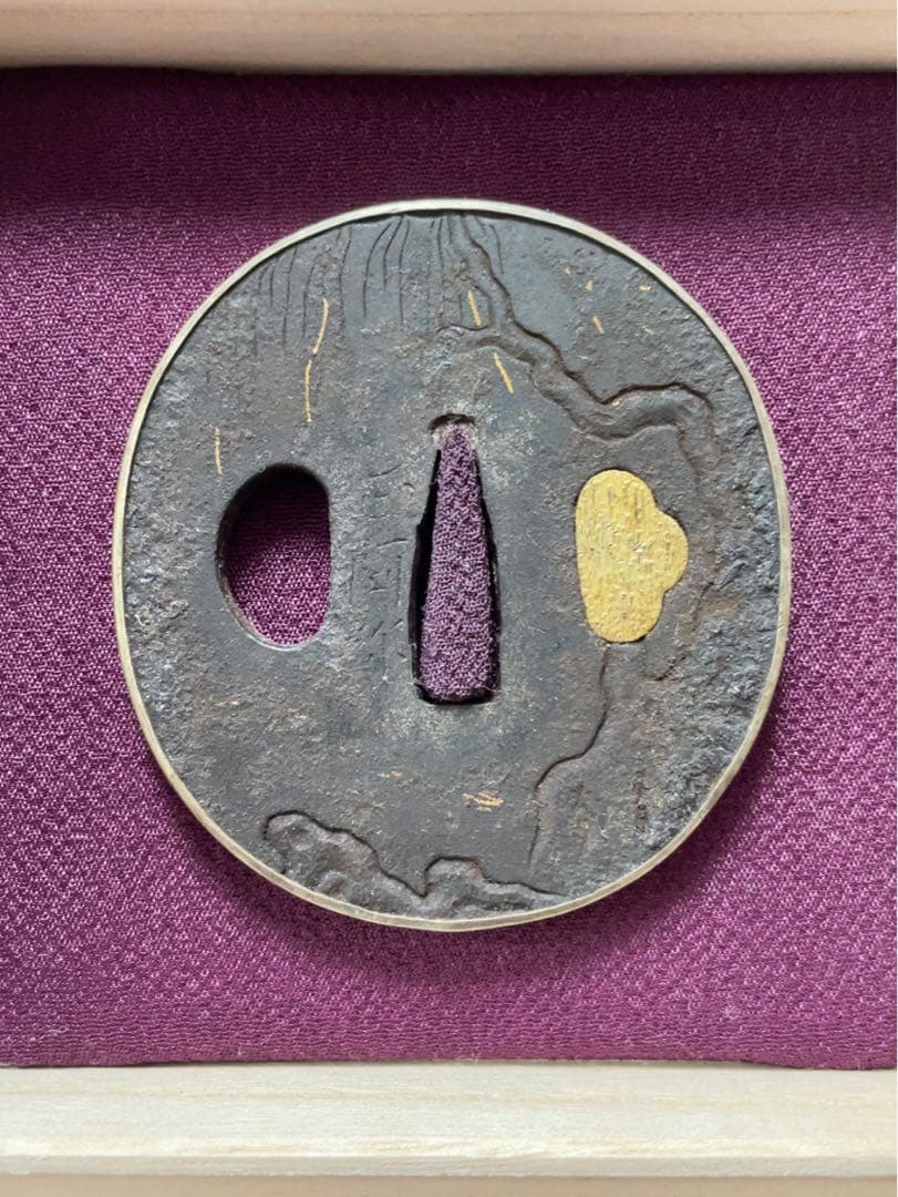 鉄製 鍔 鐔 木箱入り 金 象嵌 銀 覆輪 正阿弥銘 骨董 江戸 希少 脇差