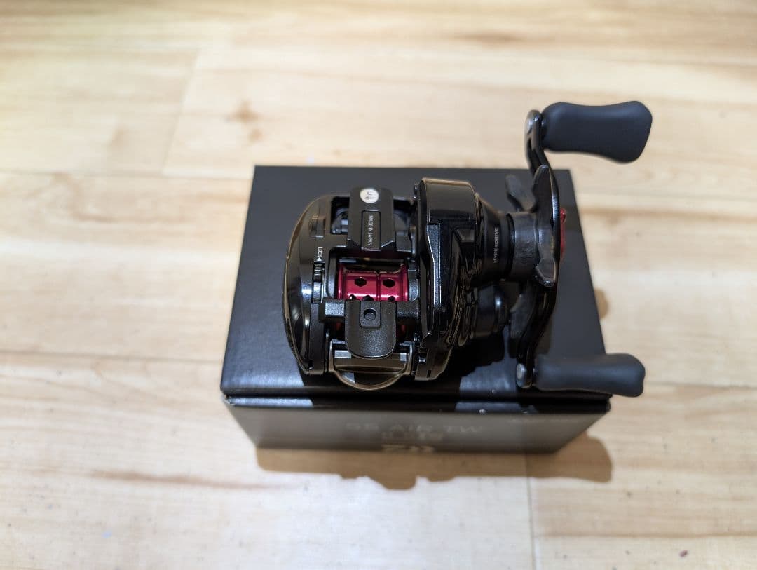 美品　ダイワ 23 SS AIR TW 8.5L　左ハンドル　スプール新品