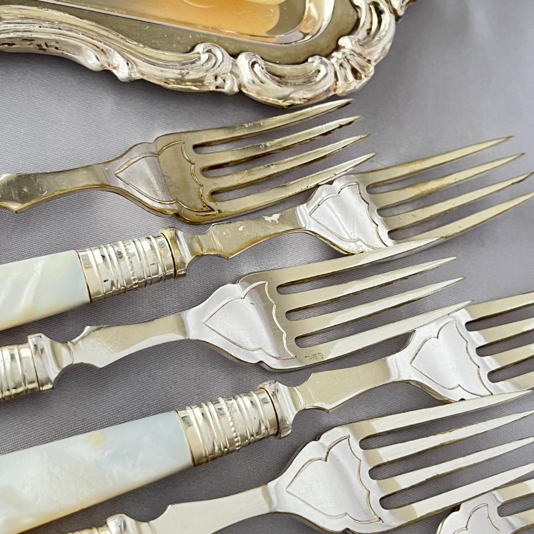 【英国】【白蝶貝 】カトラリーセット  マザーオブパール ケース