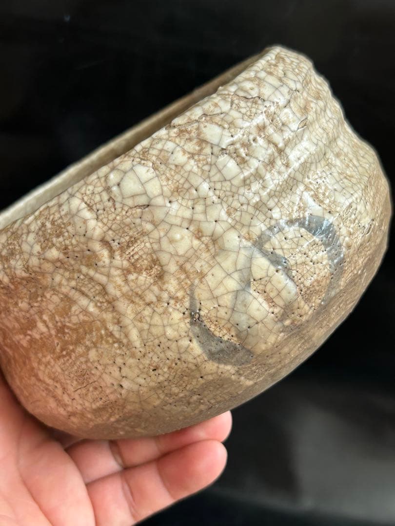 美しい古美術◾️蔵から、かなり雰囲気のある年代物の茶道具の陶器が出て来ました。