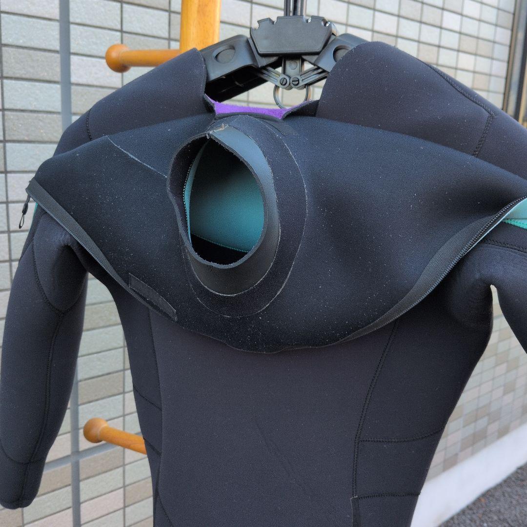 エアタイト　セミドライフルスーツ