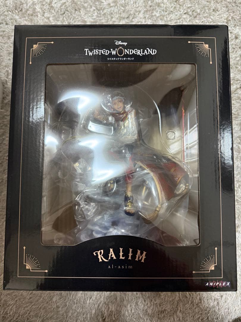 ツイステッドワンダーランド カリム・アルアジーム 1/8スケールフィギュア
