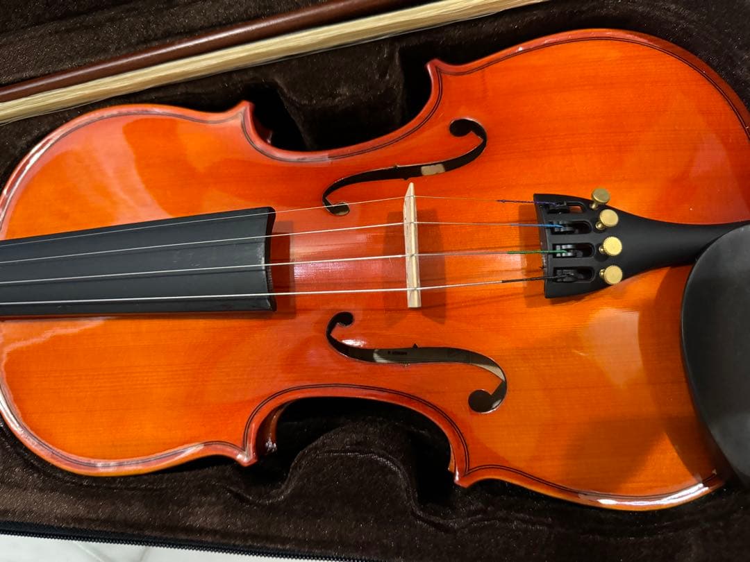 バイオリン　肩当て・ケース付き