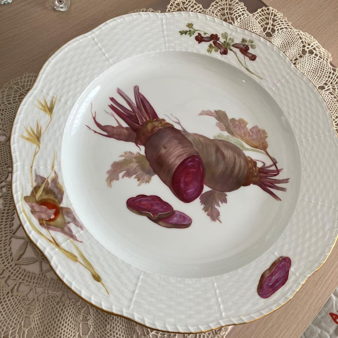 ドイツベルリンKPM  ビーツの野菜柄プレート