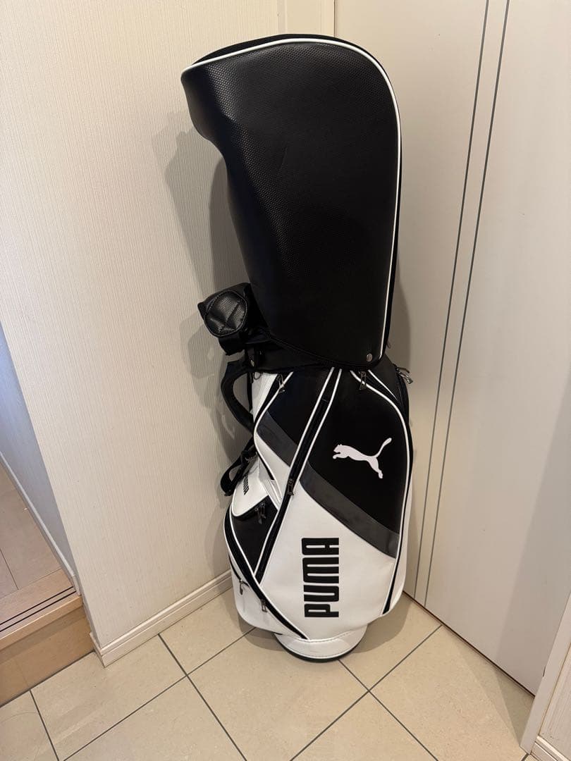 【美品】PUMA ゴルフバッグ・キャディバッグ 白/黒