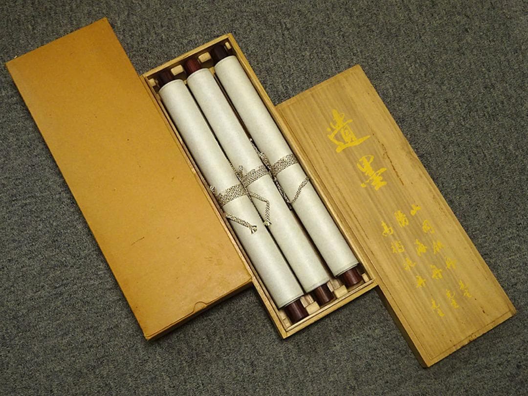 掛軸 三幅対 山岡鉄舟、勝海舟、高橋泥舟『遺墨 複製』紙本 共箱付 a10272